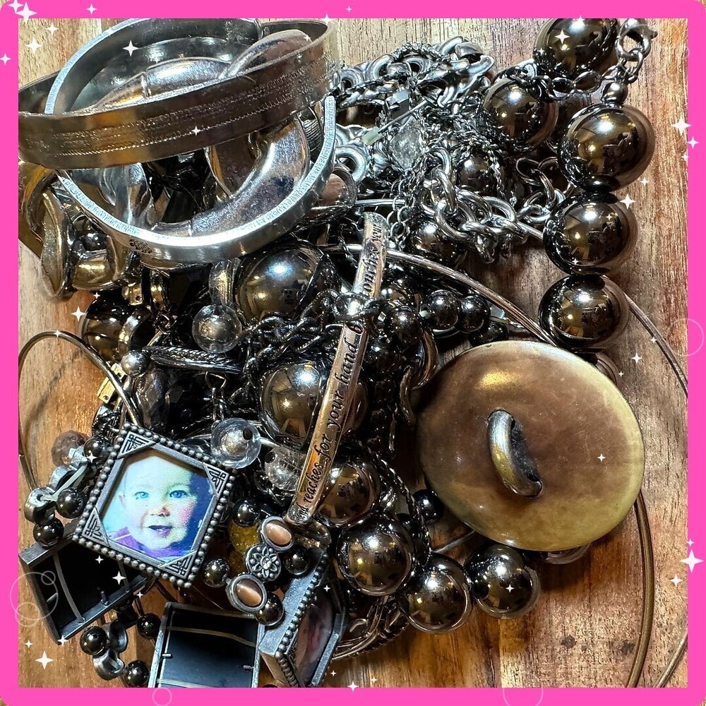 ⚜️ Jewelry Lot | Mixed Era Gunmetal Bangles Beads Chains Make offer! 🩷